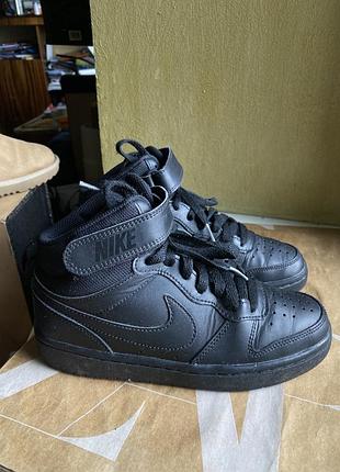 Кроссовки хайтопи nike 35,5 размер