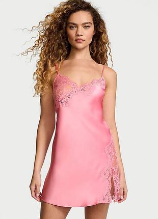 Ніжний сатиновий пеньюар victoria secret