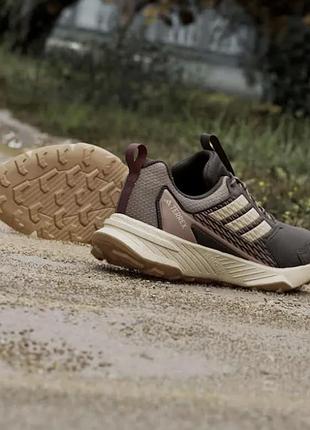 Кросівки жіночі adidas terrex tracefinder 2 clima коричневі