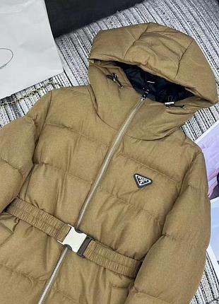 Жіночий пуховик prada з поясом, бежевий