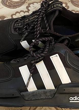Оригінальні кросівки adidas nmd black.