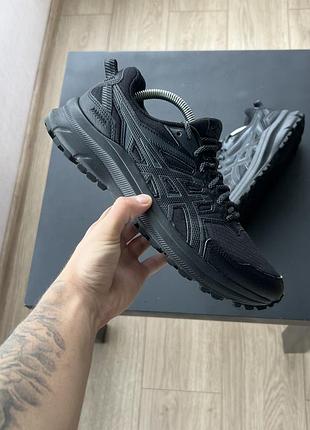 Кросівки asics