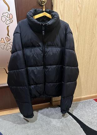 Куртка жіноча zara зимова чорна