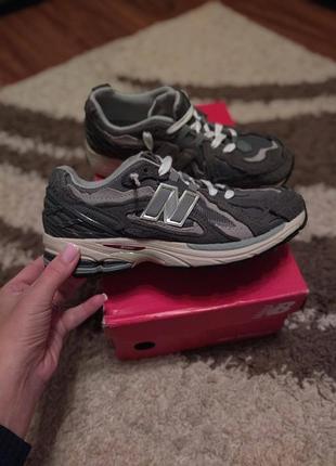 Кросівки new balance 1906d сірі. стан нових, з коробкою 38 р 24,5 см