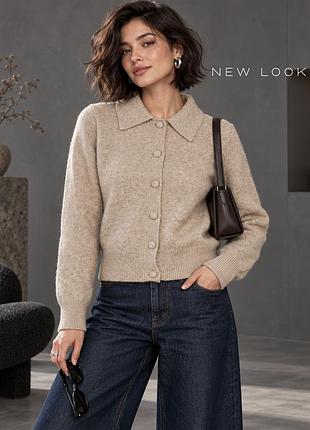 Новый коричневый свитер с воротником и пуговицами new look м