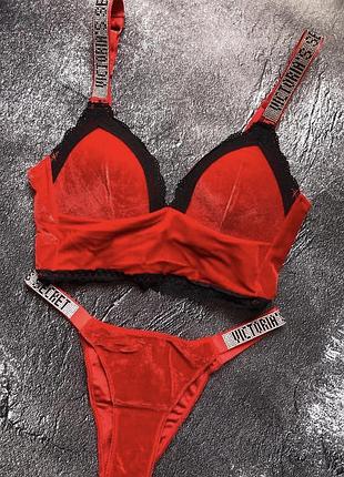 Комплект жіночої білизни victoria's secret велюровий з мереживом червоний