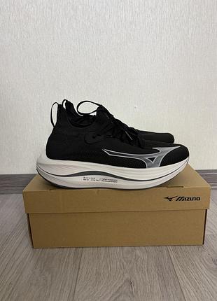 Кросівки чоловічі mizuno neo vista чорні, розмір 41 (26,5 см)