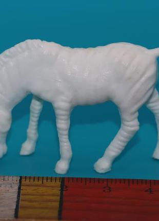 Зебра тварини животные domplast heinerle фрн