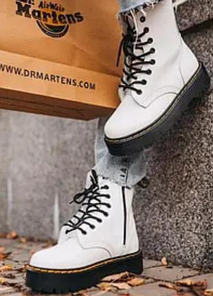 Черевики жіночі dr. martens білі на масивній підошві розмір 36