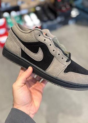 Кросівки чоловічі jordan air jordan 1 low se "olive grey"