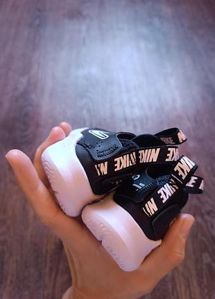 Кросівки nike 4