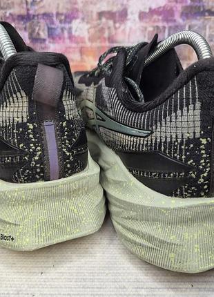 Кроссовки asics novablast 3 le 6
