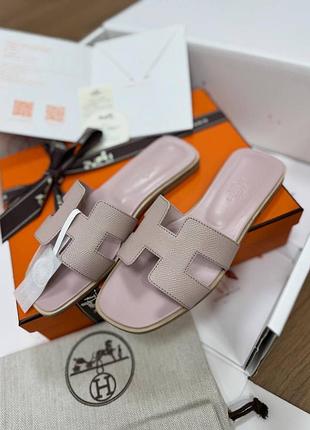 Ніжно рожеві шльопнці hermes oran  серійний номер  коробка , пильник , картки , стрічка  маломірні