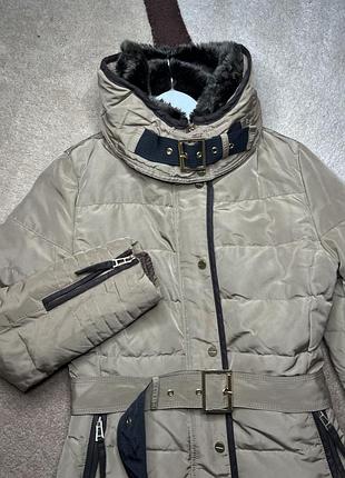 Зимова куртка від zara. 6