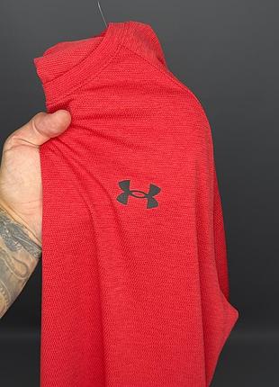 Футболка under armour 3