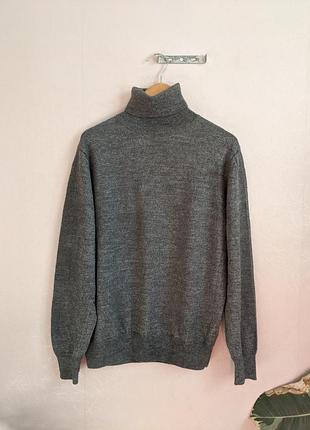 Теплый гольф из шерсти