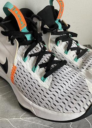 Кросівки унісекс nike lebron witness v white cq9380-100 2