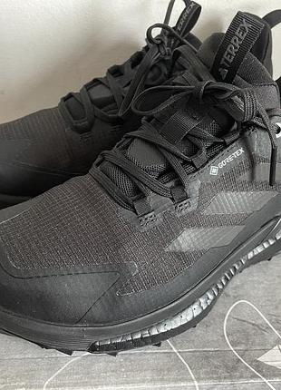 Кросівки чоловічі adidas terrex free hiker 2.0 low gore-tex ih0672