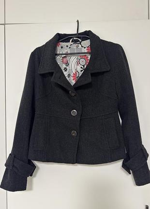 Жіноче пальто river island вовняне коротке сіре xs (eur 34)