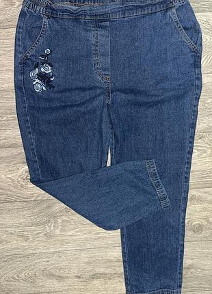 Джинси мом з вишивкою хxl 16р. 34p стрейч 3
