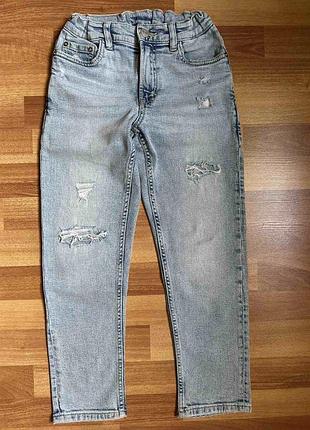 Джинси zara блакитні рвані 9р 134см
