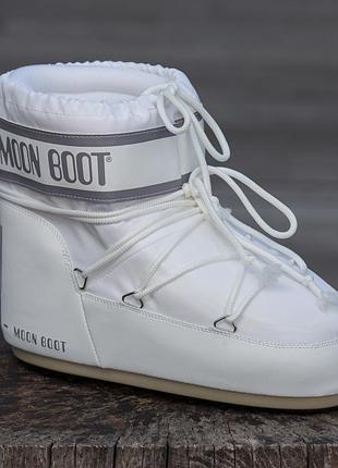 Moon boot white 2