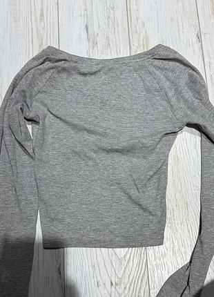 Лонгслів жіночий bershka сірий 4