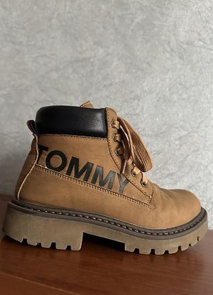 Черевики tommy hilfiger демісезонні коричневі 34 eur 2 uk 22 см