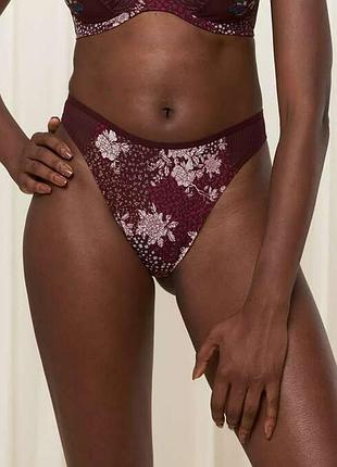 Трусы кружевные triumph lavish spotlight high waist thong
