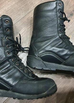 Черевики тактичні берці crispi s.w.a.t. pro htg c.s.f. gore-tex преміумклас (італія)
шкіра натуральна з водовідштовхувальною обробкою