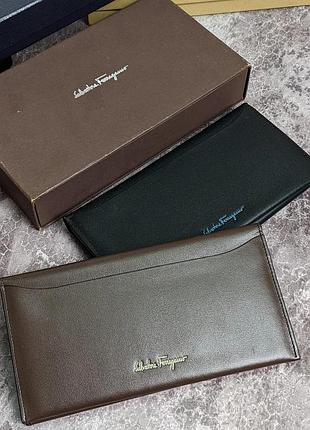 Вертикальное портмоне ferragamo