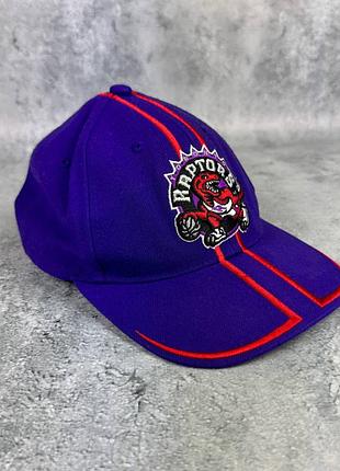 Бейсболка чоловіча toronto raptors фіолетова