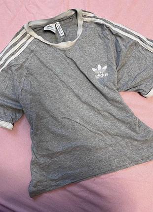 Футболка жіноча adidas