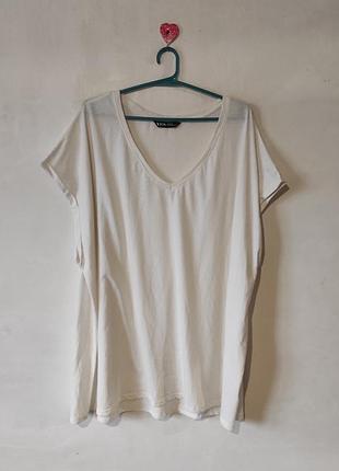 Бгбелая футболка oversizе с v-вырезом yours clothing, размер 58-60 (uk 30-32 / 5xl-6xl)