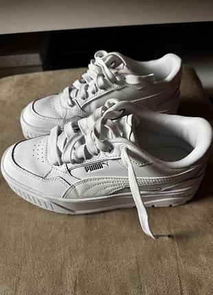 Кросівки жіночі puma білі