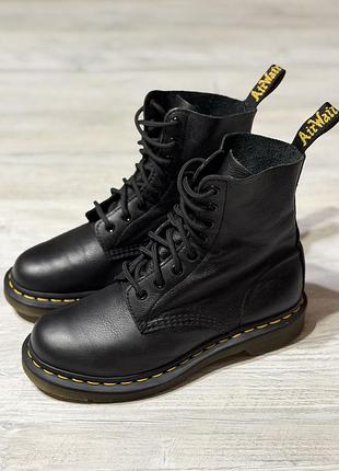 Жіночі шкіряні черевики dr. martens 1460 pascal оригінал розмір 38