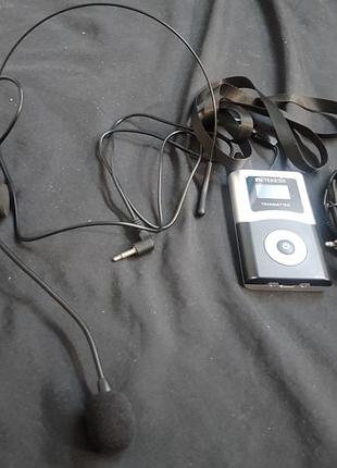 Передавач радіогіда retekess t130u (transmitter) з мікрофонами.