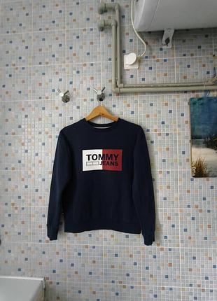 Свитшот tommy hilfiger.