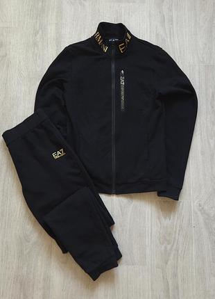 Emporio armani ea7 костюм