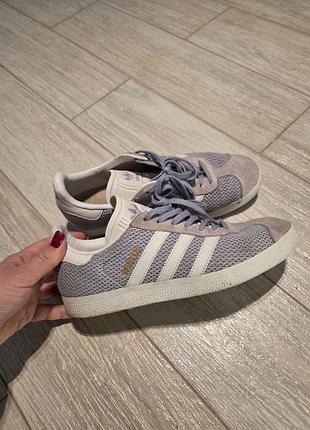 Кросівки жіночі adidas gazelle сірі