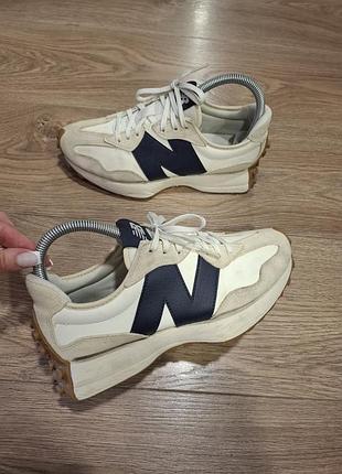 Жіночі кросівки бренд оригінал new balance 327
 р. 39(25 см)