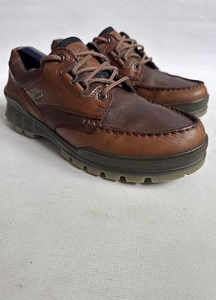 Шкіряні туфлі ecco gore tex