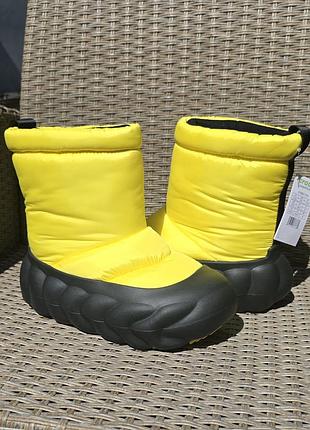 Теплі дутики crocs overpuff boot cyber yellow 9