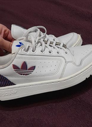 Кросівки adidas, 39.5 розмір