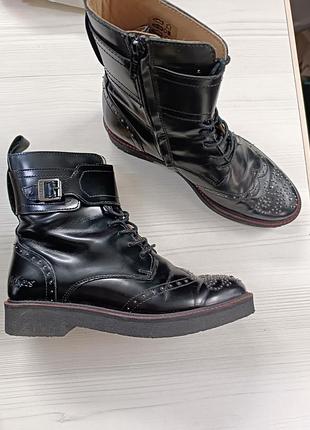 Шкіряні черевики kickers