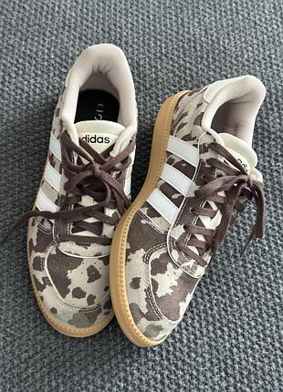 Кросівки жіночі adidas breaknet sleek