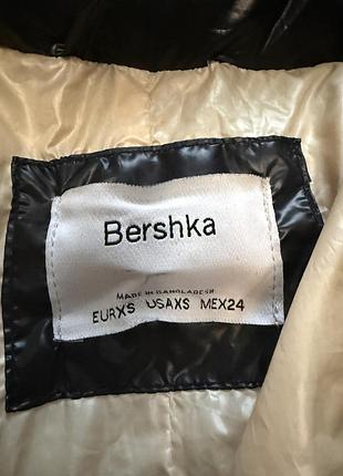 Продам укорочений пуфер bershka 2
