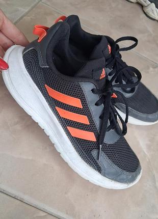 Кросівки adidas