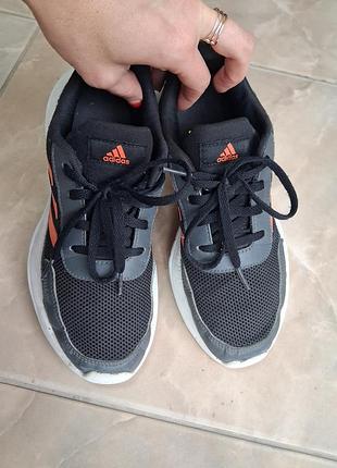 Кроссовки adidas 2