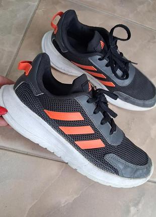 Кроссовки adidas 4